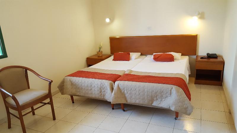 Mandalena Hotel Apartments Protaras Extérieur photo